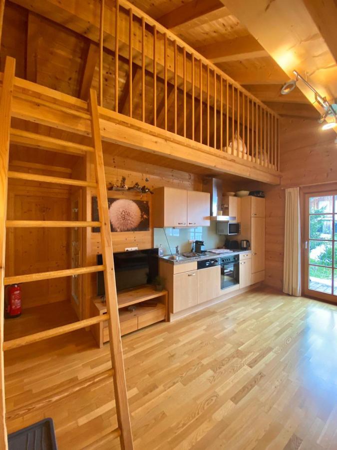 Apartament Damuelser Holzhus Zewnętrze zdjęcie