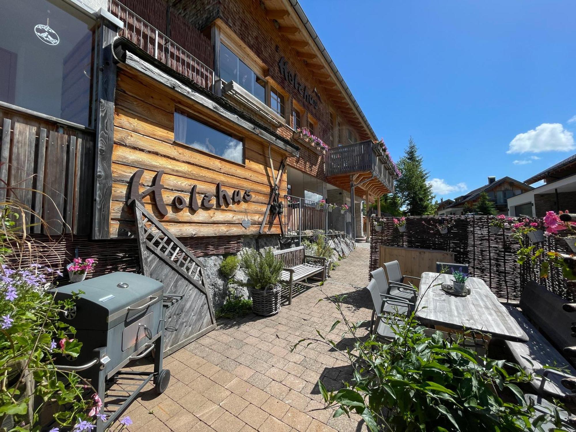 Apartament Damuelser Holzhus Zewnętrze zdjęcie